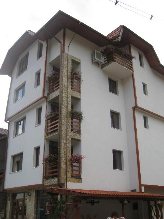 Family Hotel Veronika Dewin Exterior foto