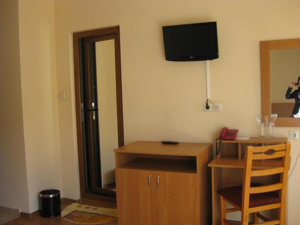 Family Hotel Veronika Dewin Exterior foto